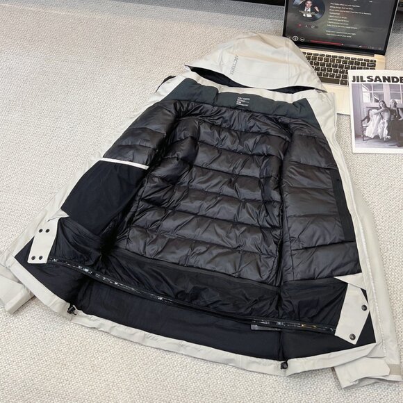 Arc'teryx Men's Off-White Down Jacket - Picture 7 of 8